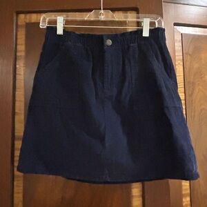 Old Navy Corduroy navy skirt. Girl’s size 14/16